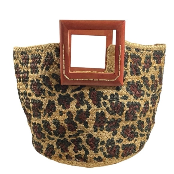 unbranded Handbags - Stylish Alba Jute Tote Bag with Wooden Handles Leopard Print